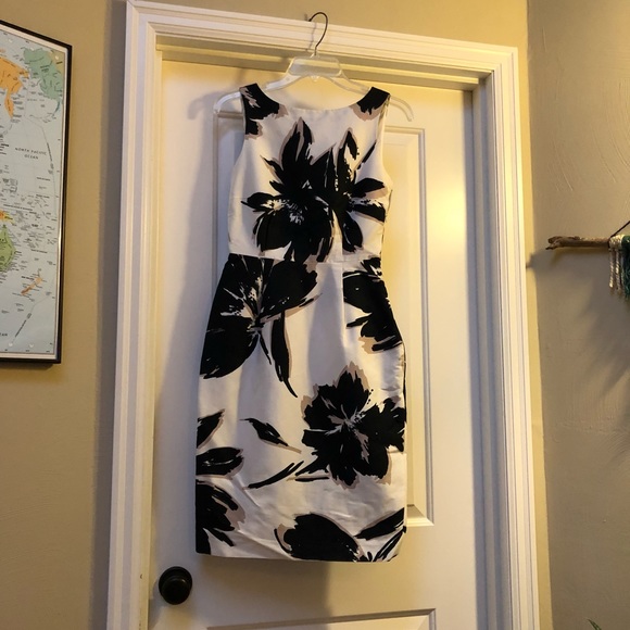 MaxMara Dresses & Skirts - MaxMara dress, floral